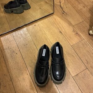 Steve Madden Black Leather Women's Loafers never worn